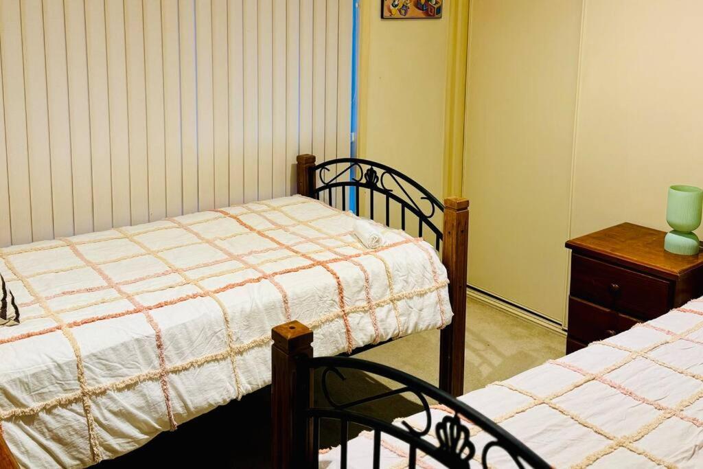 Cosy Vintage Holiday home Craigieburn